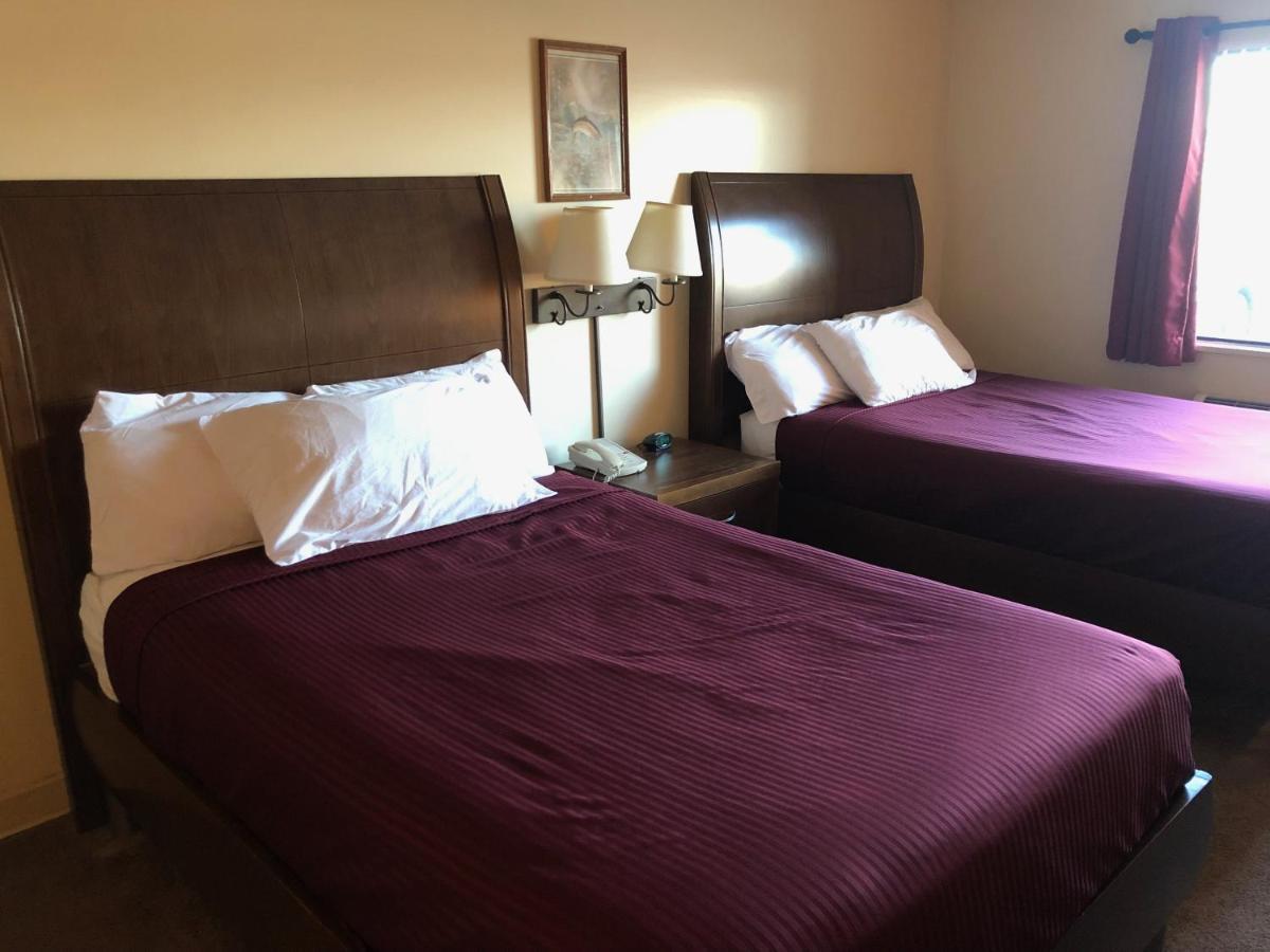 Simple Rewards Inn Shelbina Bagian luar foto