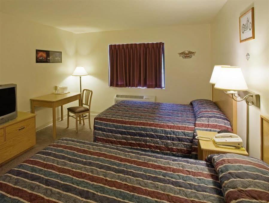 Simple Rewards Inn Shelbina Bagian luar foto